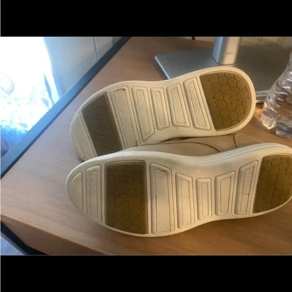 Kids Tan Leather Hook-and-Loop Dress Shoes - Picture 3 of 3